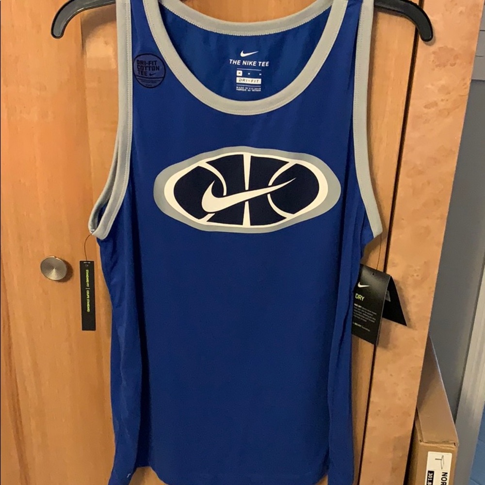 Nike basketball tee!